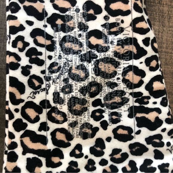 Victoria’s Secret Unlined Demi - Picture 6 of 6